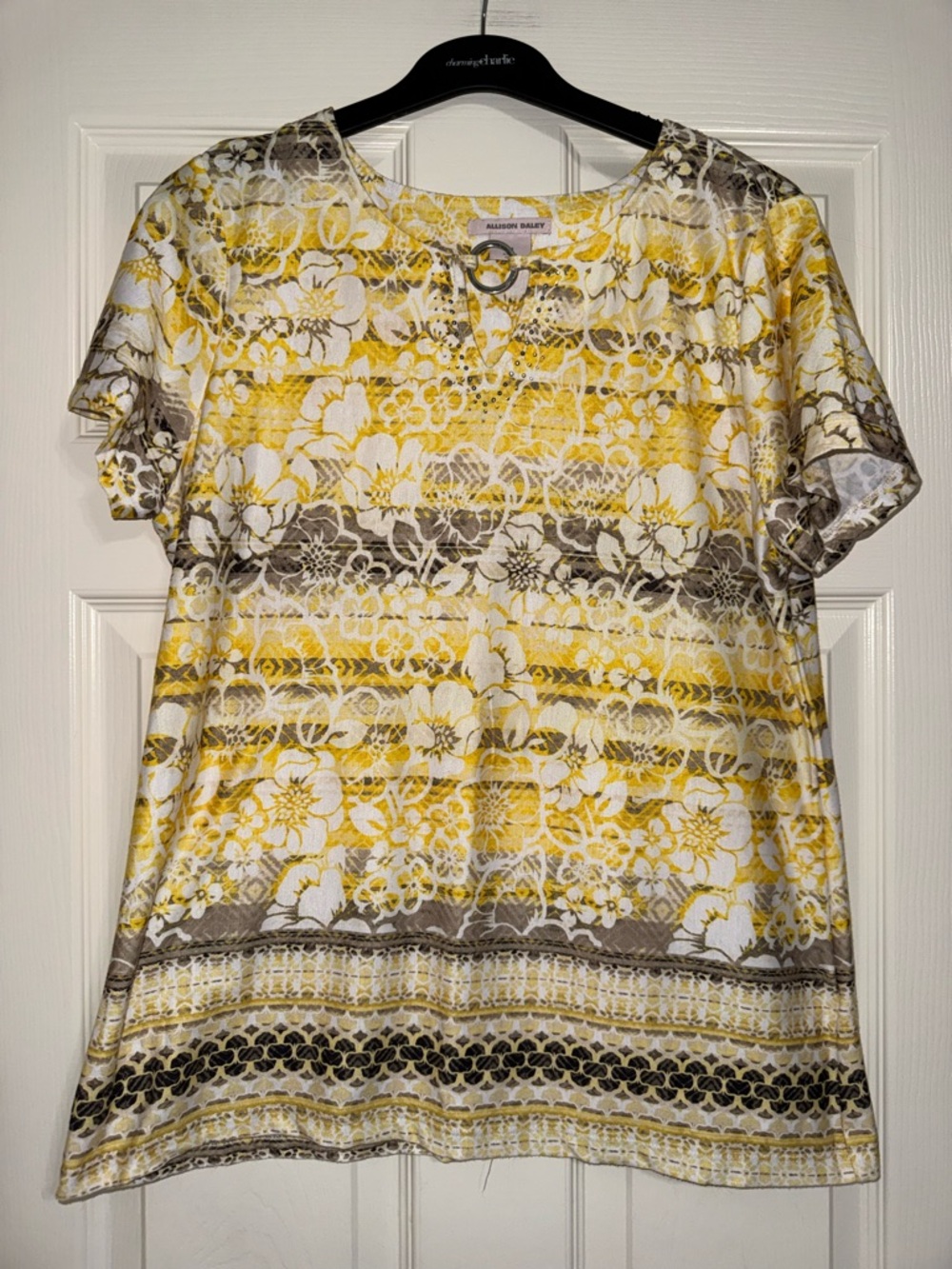 Allison Daley Yellow and Gray Floral Short-Sleeve Tee